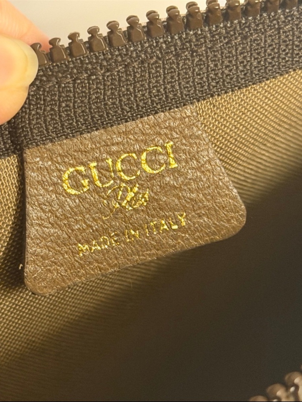 Gucci Beige GG Supreme Canvas Crossbody with Gold Chain - Picture 6 of 8